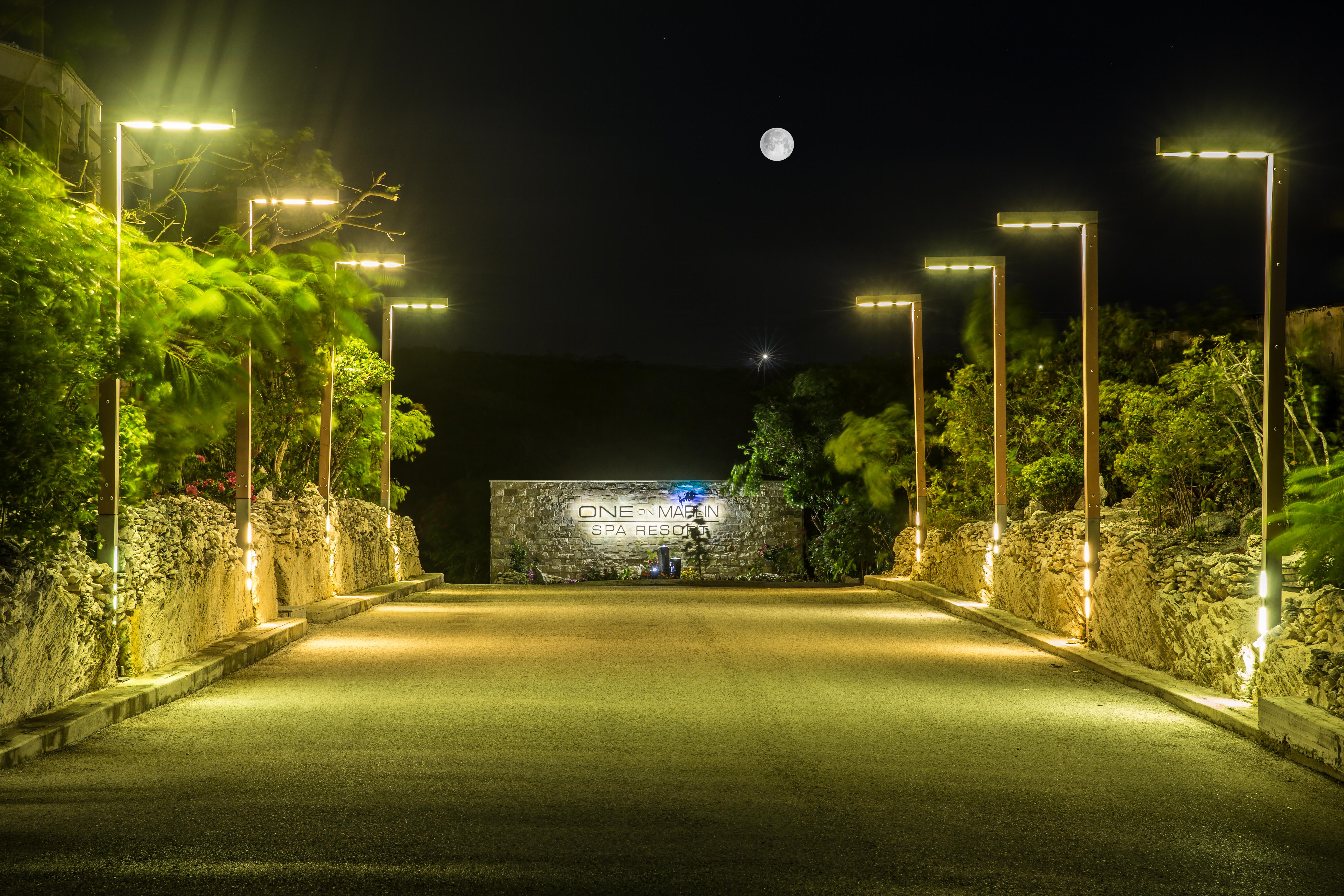 One On Marlin Resort (Adults Only) Turtle Cove Exteriér fotografie